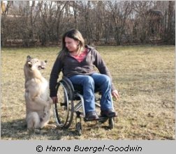 Hanna Buergel-Goodwin mit ihrem Hund