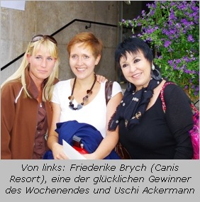 Mitarbeiterin von Canis Resort, die Gewinnerin und Uschi Ackermann