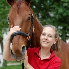 Caroline Sperling mit Pferd
