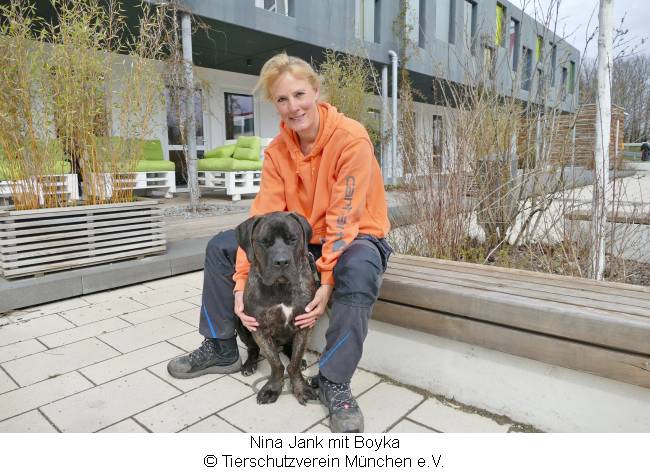 Nina Jank mit Hund Boyka  